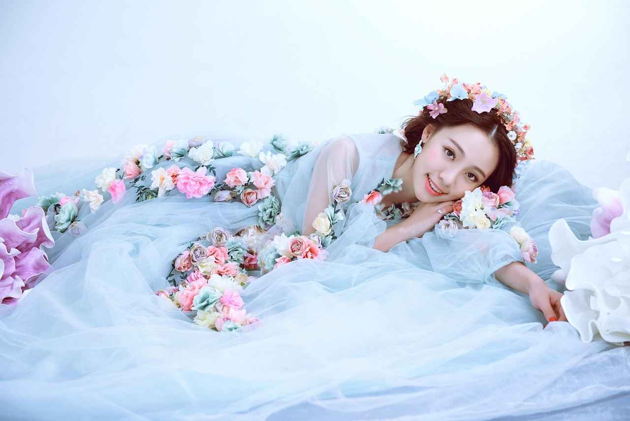 Why Are Camo Wedding Dresses Gaining Popularity?