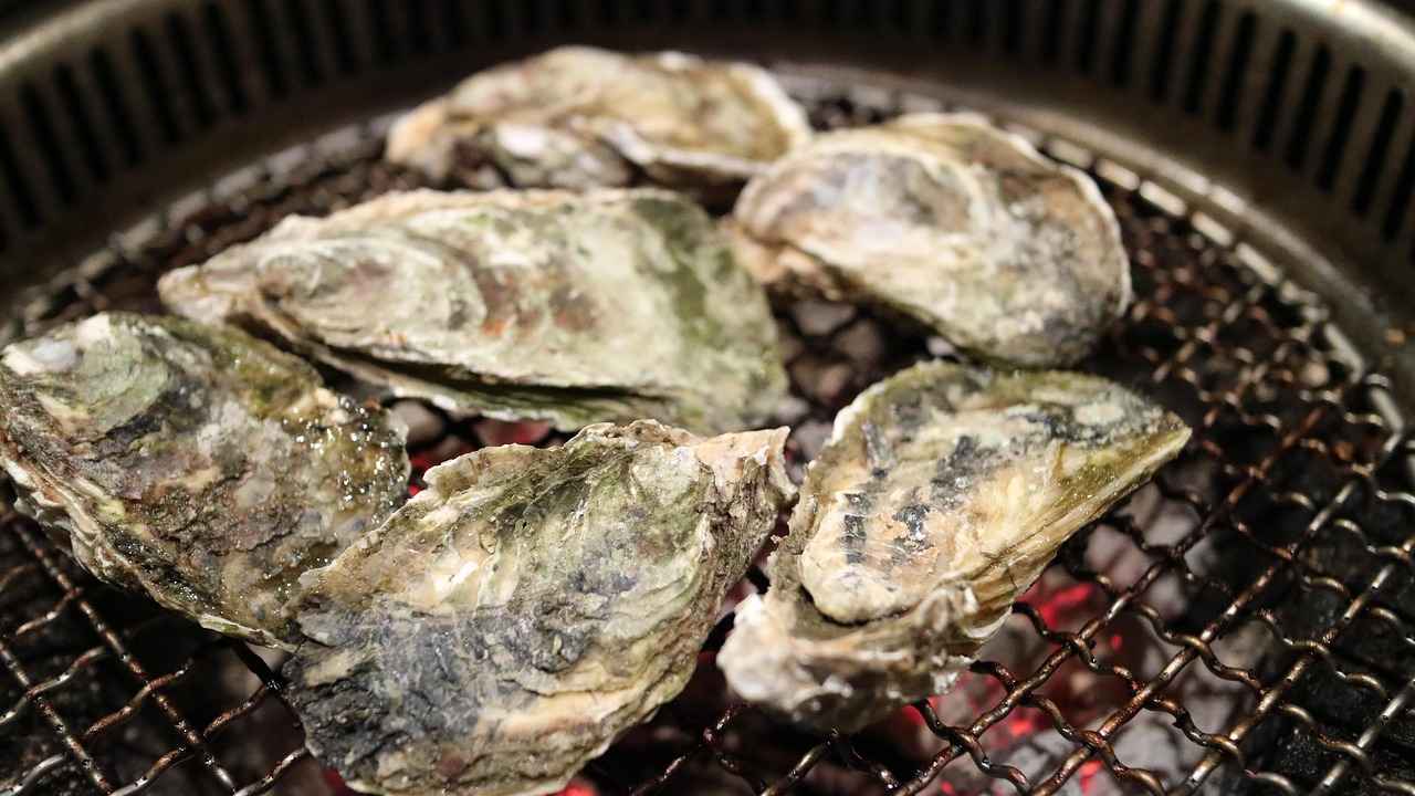 Pairing Wine with Rockefeller Oysters