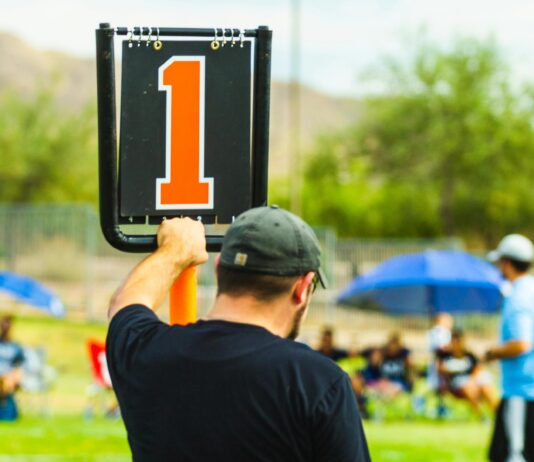 Where To Watch Texas Longhorns Football Vs Michigan Wolverines Football: Ultimate Viewing Guide pexels photo 3018125
