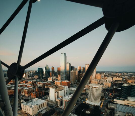 Dallas Texas Area Code: Unlock Secrets Behind Its Unique Digits pexels photo 3774500