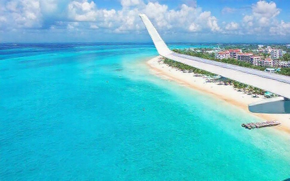 5 Ways to Avoid Hidden Fees on Your Cancun Flight*
